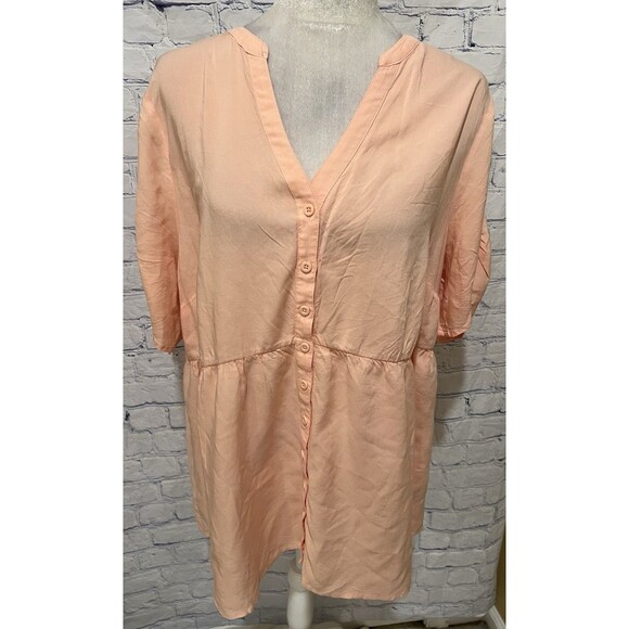 Torrid Women's Plus Size Babydoll Rayon Top Peach Solid Button Down Size 2/2X - Picture 1 of 9